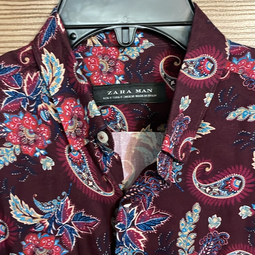 Zara Man paisley button down size Small